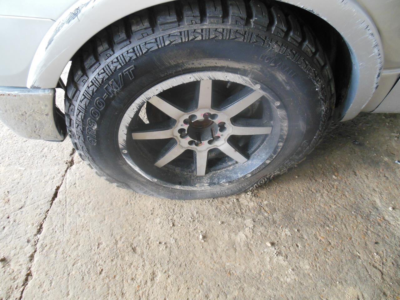 https://f005.backblazeb2.com/file/img-partshotlines-com/Inventory/EX941/Vehicle/6892_11.jpg