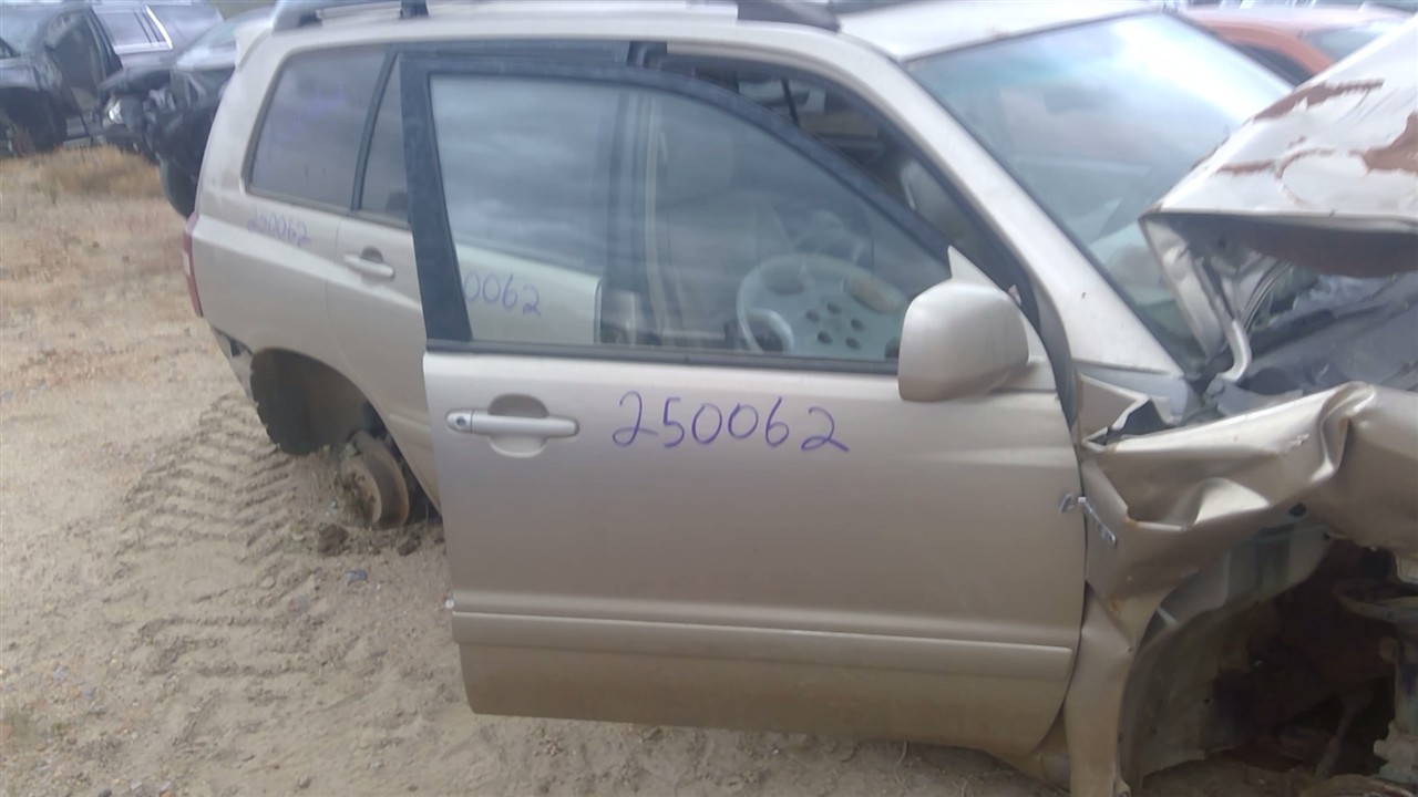 https://f005.backblazeb2.com/file/img-partshotlines-com/Inventory/EX941/Vehicle/6918_08.jpg