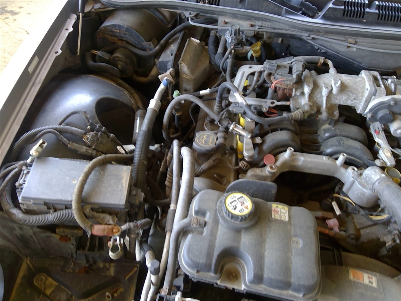 https://f005.backblazeb2.com/file/img-partshotlines-com/Inventory/EX941/Vehicle/6935_02.jpg