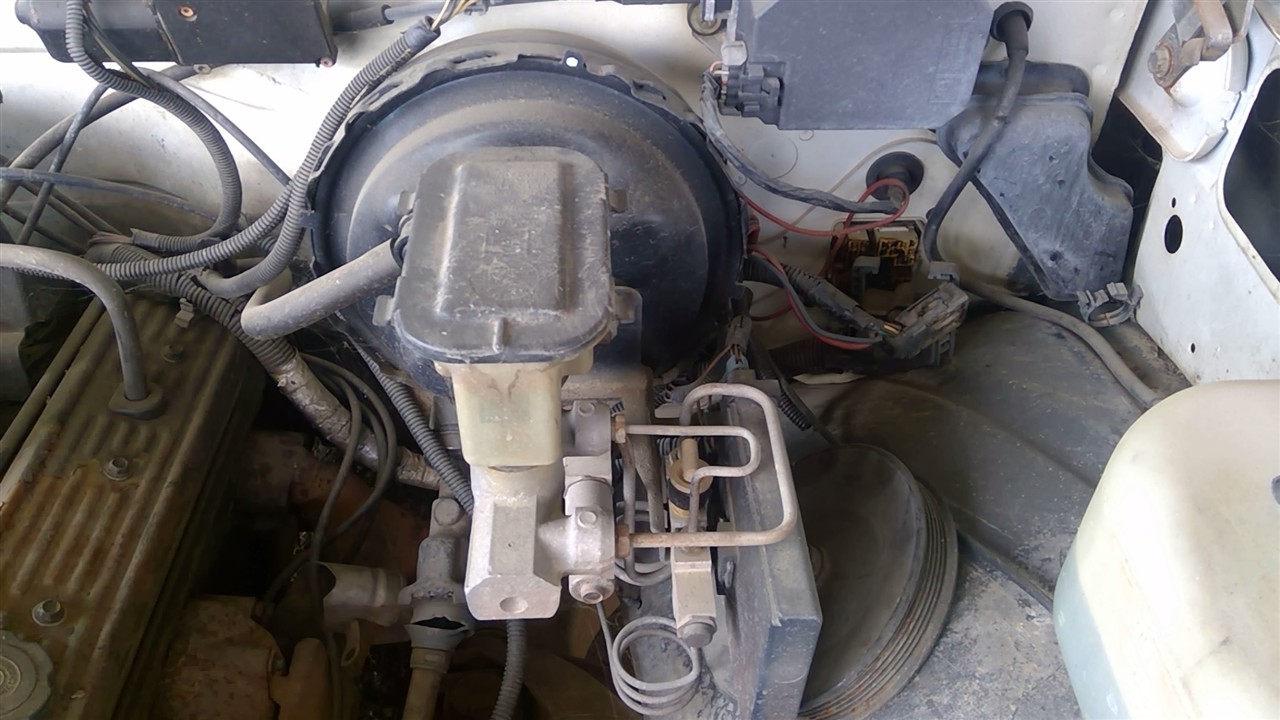 https://f005.backblazeb2.com/file/img-partshotlines-com/Inventory/EX941/Vehicle/6957_12.jpg