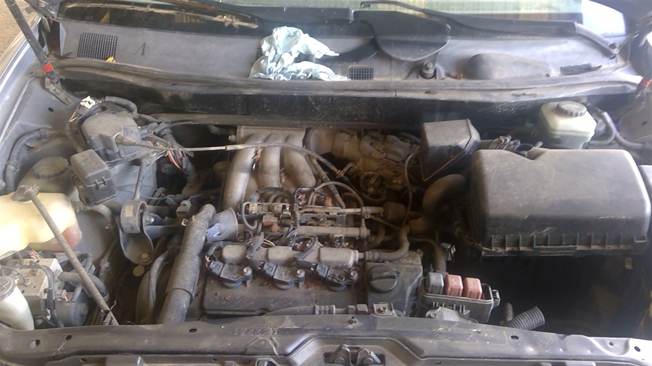 https://f005.backblazeb2.com/file/img-partshotlines-com/Inventory/EX941/Vehicle/6960_03.jpg