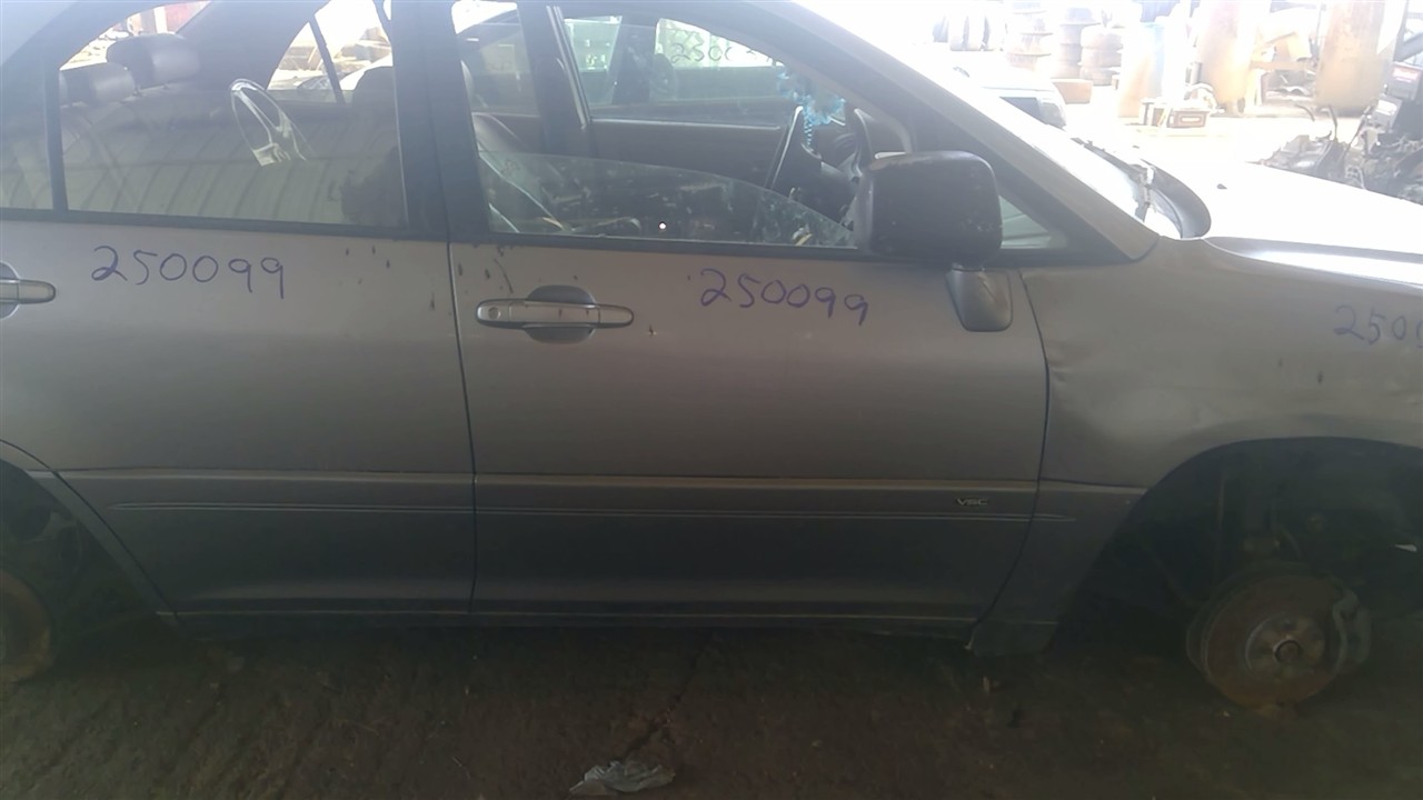 https://f005.backblazeb2.com/file/img-partshotlines-com/Inventory/EX941/Vehicle/6960_07.jpg