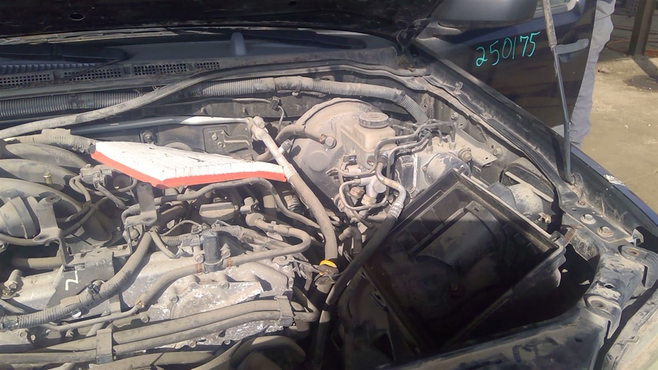 https://f005.backblazeb2.com/file/img-partshotlines-com/Inventory/EX941/Vehicle/7045_03.jpg