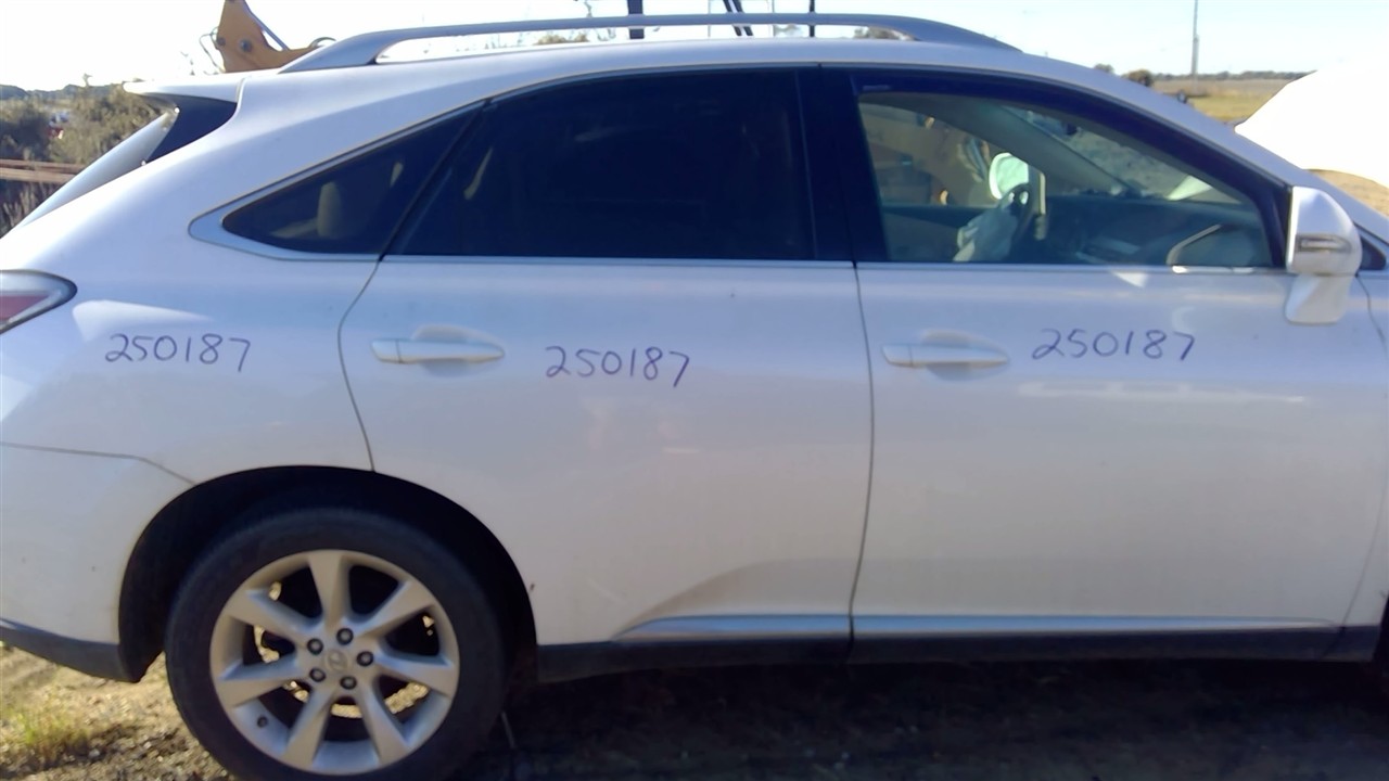 https://f005.backblazeb2.com/file/img-partshotlines-com/Inventory/EX941/Vehicle/7060_08.jpg