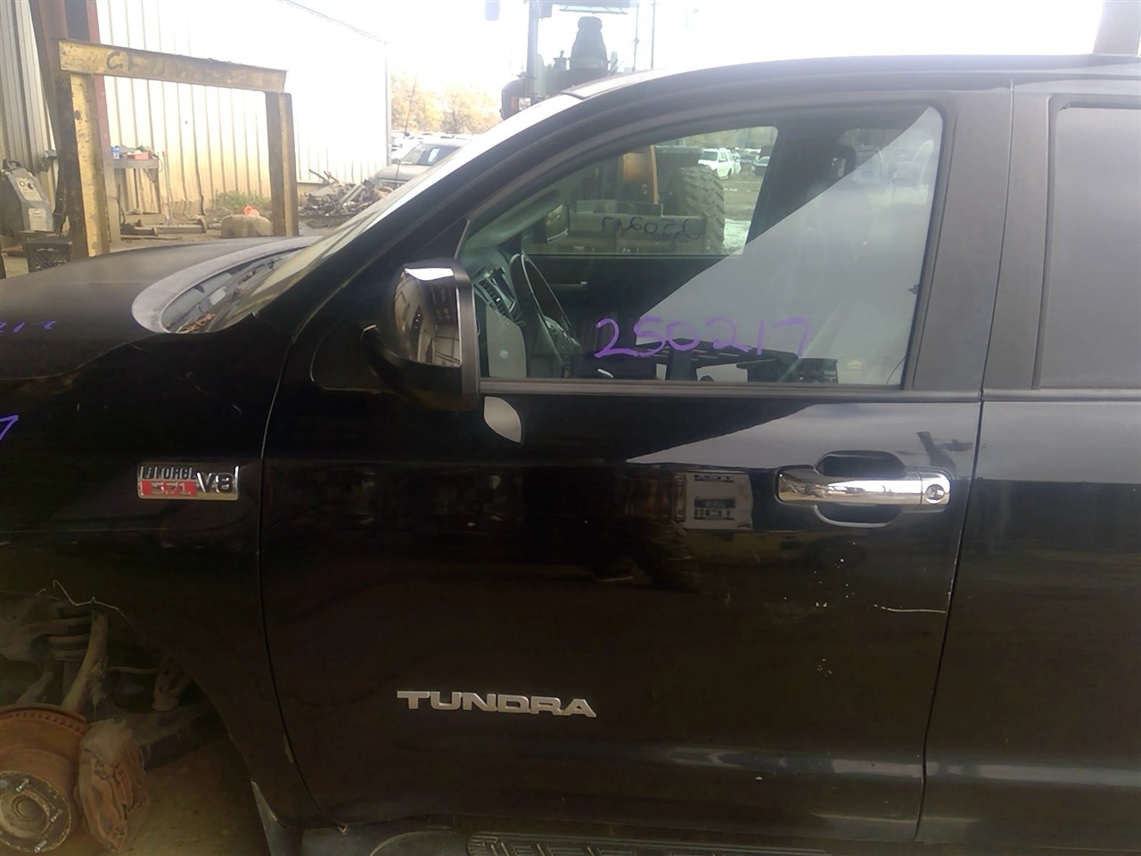 https://f005.backblazeb2.com/file/img-partshotlines-com/Inventory/EX941/Vehicle/7095_12.jpg