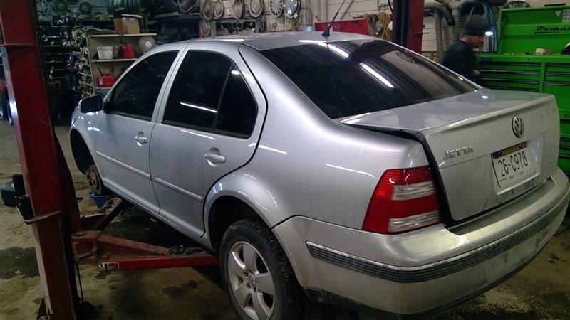 https://f005.backblazeb2.com/file/img-partshotlines-com/Inventory/EX989/Vehicle/1521_02.jpg