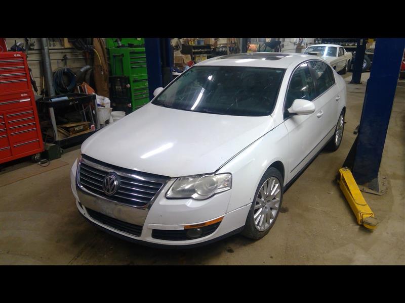 https://f005.backblazeb2.com/file/img-partshotlines-com/Inventory/EX989/Vehicle/2003_02.jpg