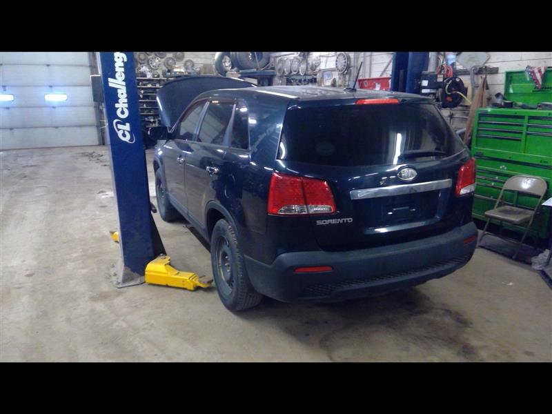https://f005.backblazeb2.com/file/img-partshotlines-com/Inventory/EX989/Vehicle/2010_03.jpg