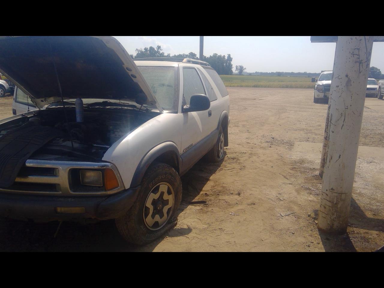 https://f005.backblazeb2.com/file/img-partshotlines-com/Inventory/EX989/Vehicle/2133_01.jpg