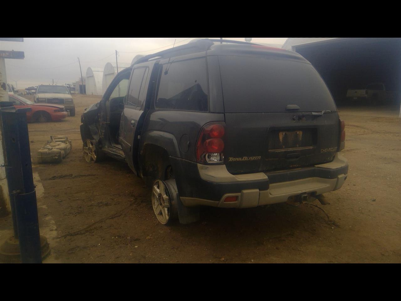 https://f005.backblazeb2.com/file/img-partshotlines-com/Inventory/EX989/Vehicle/2174_02.jpg