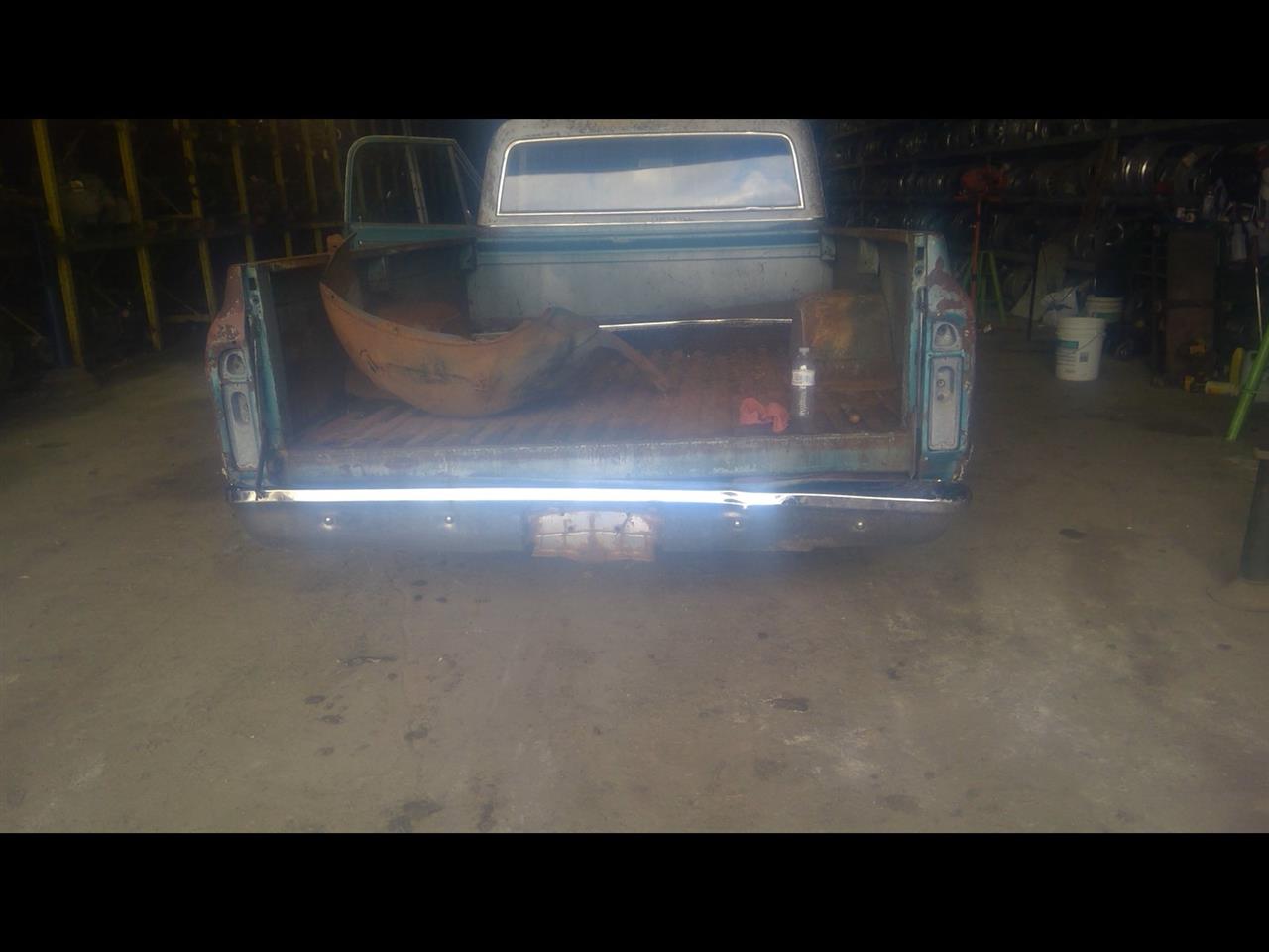 https://f005.backblazeb2.com/file/img-partshotlines-com/Inventory/EX989/Vehicle/2327_01.jpg