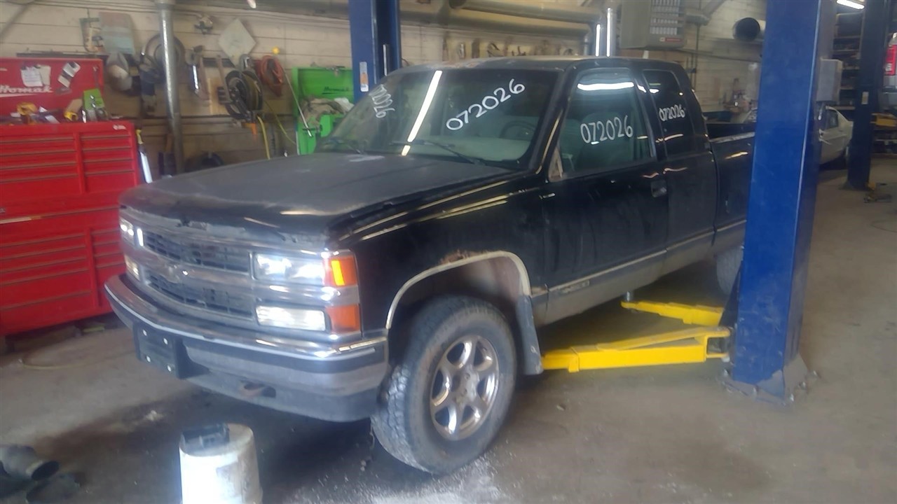 https://f005.backblazeb2.com/file/img-partshotlines-com/Inventory/EX989/Vehicle/2470_02.jpg