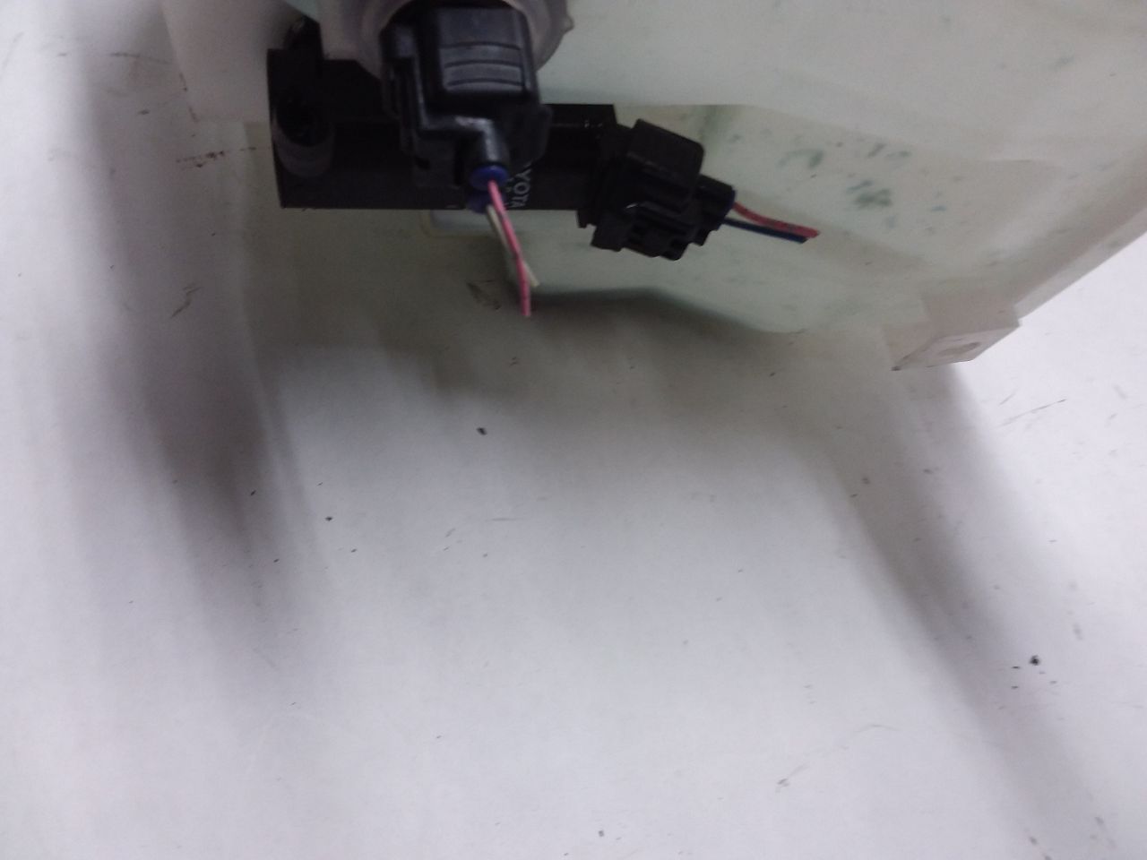 Inventory/1049337_02.jpg