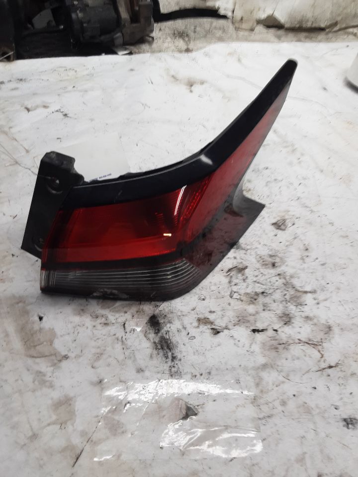 Inventory/2500935_02.jpg