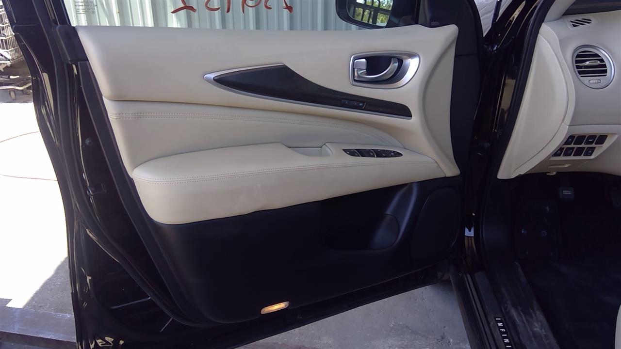 Vehicle/100957_04.jpg