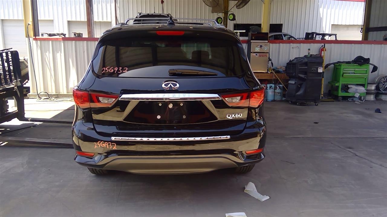 Vehicle/100957_11.jpg
