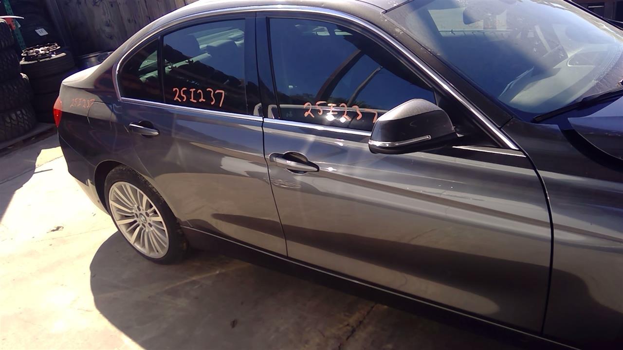 Vehicle/102034_10.jpg