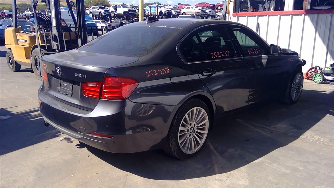 Vehicle/102034_11.jpg