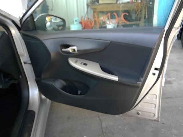 Vehicle/106068_06.jpg