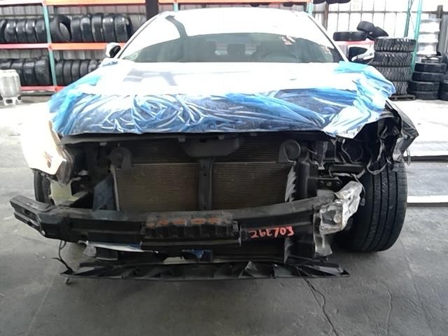 Vehicle/106712_08.jpg