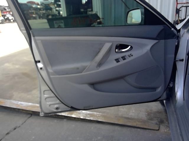 Vehicle/106845_04.jpg