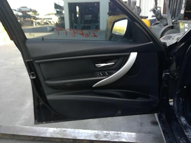 Vehicle/107186_04.jpg