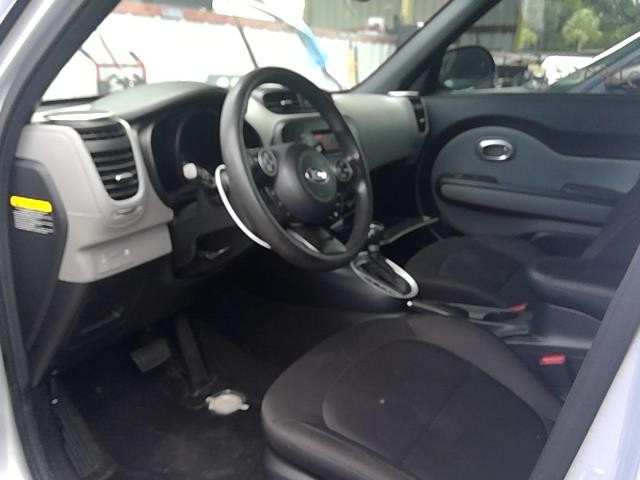 Vehicle/107307_05.jpg