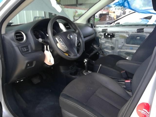 Vehicle/107495_05.jpg