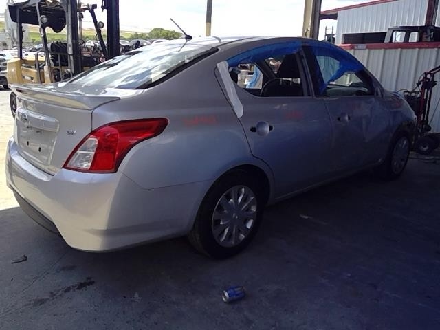Vehicle/107495_11.jpg