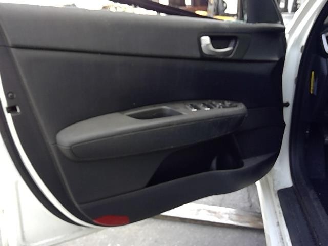Vehicle/107634_04.jpg