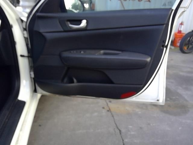 Vehicle/107634_05.jpg