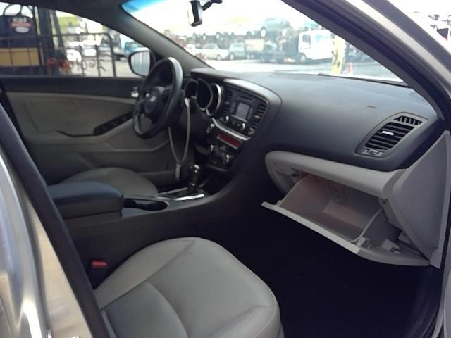 Vehicle/107638_07.jpg