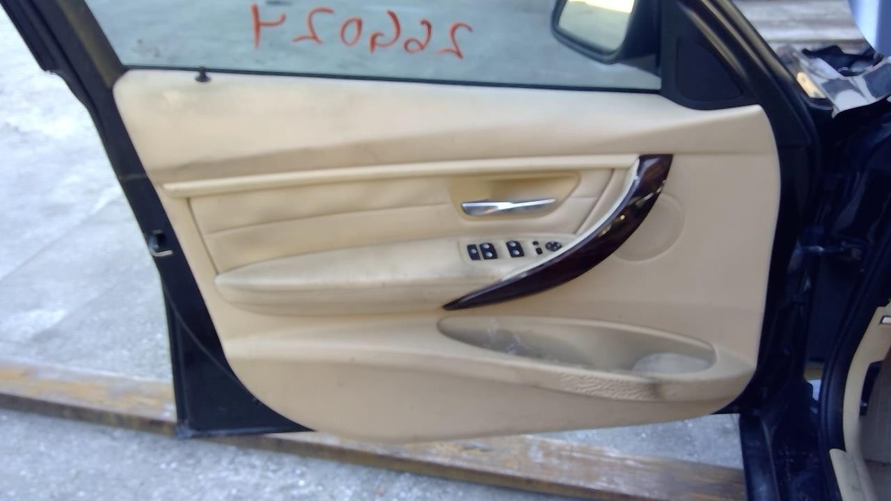 Vehicle/107654_04.jpg