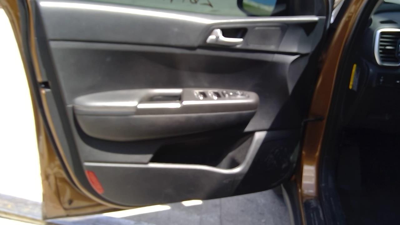 Vehicle/108025_04.jpg
