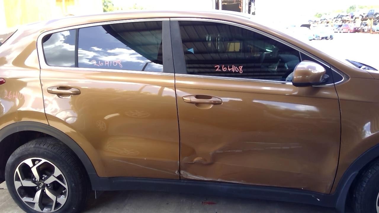 Vehicle/108025_10.jpg