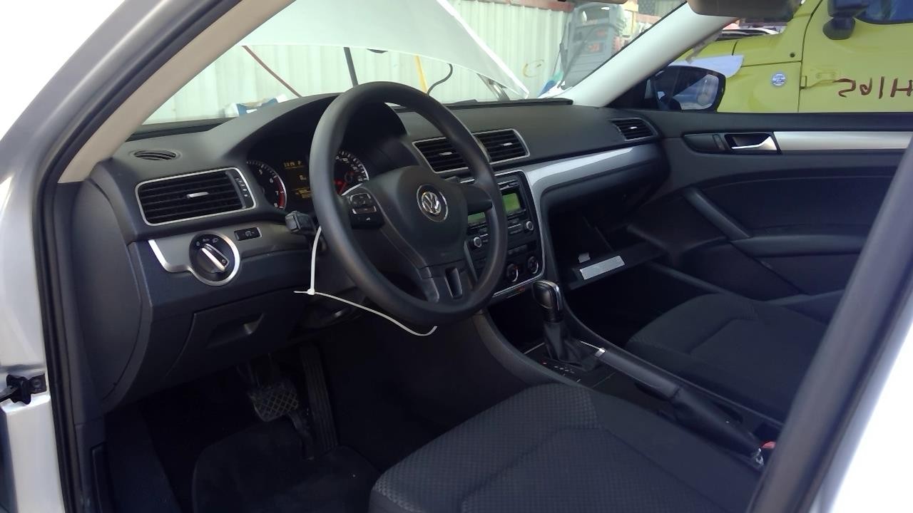 Vehicle/108223_05.jpg