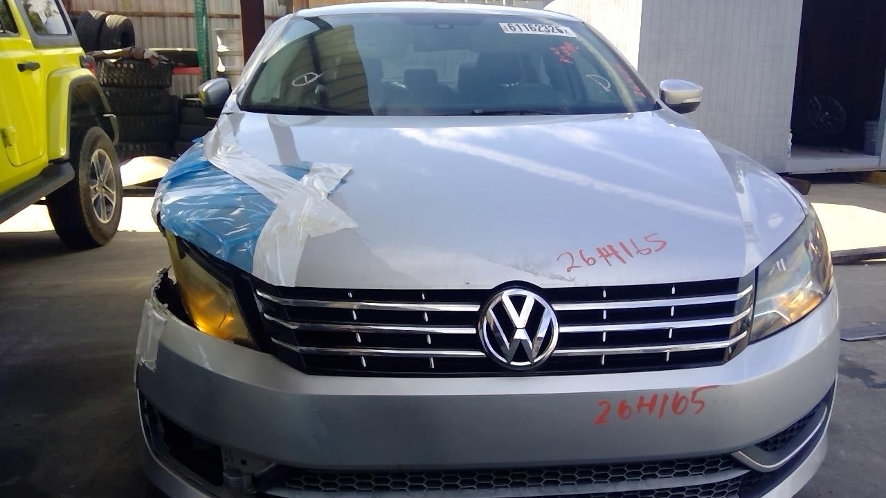 Vehicle/108223_06.jpg