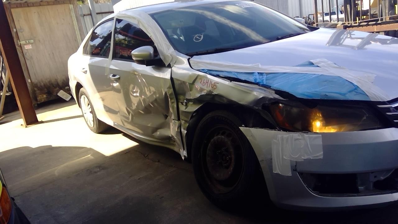 Vehicle/108223_07.jpg
