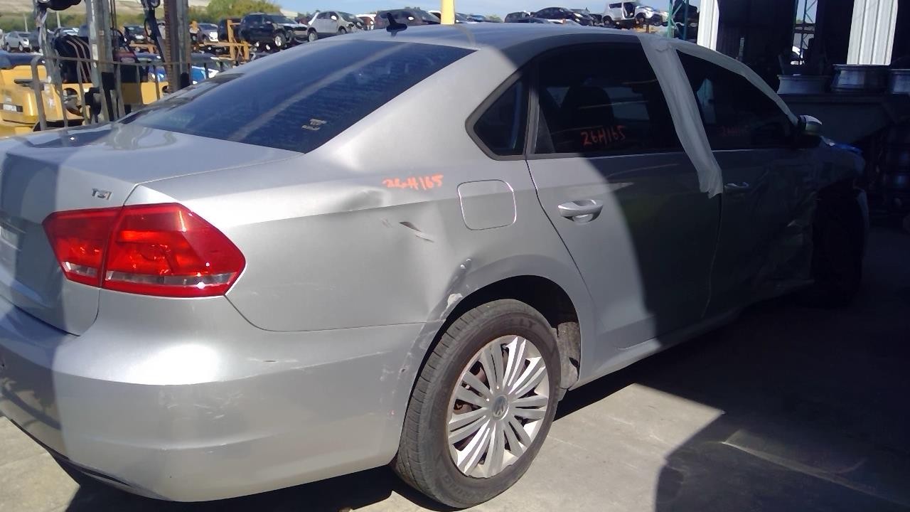 Vehicle/108223_09.jpg