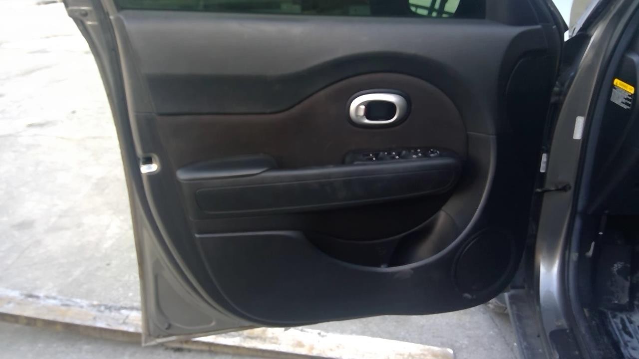 Vehicle/108275_04.jpg