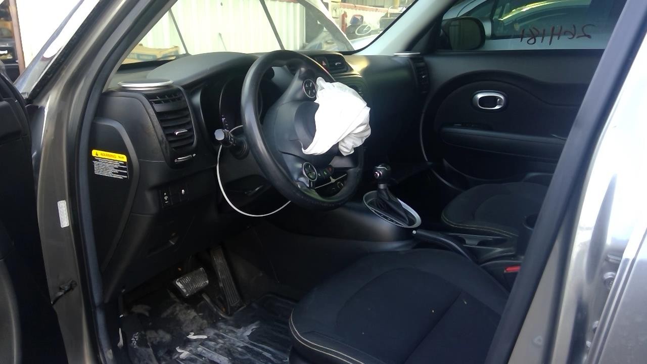 Vehicle/108275_05.jpg