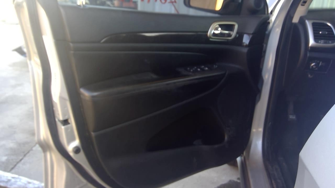 Vehicle/108346_05.jpg