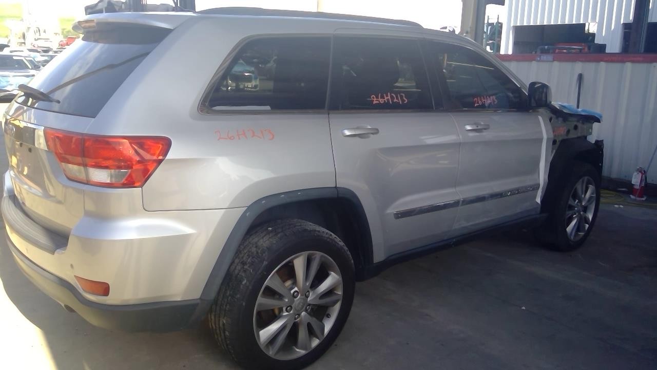Vehicle/108346_12.jpg