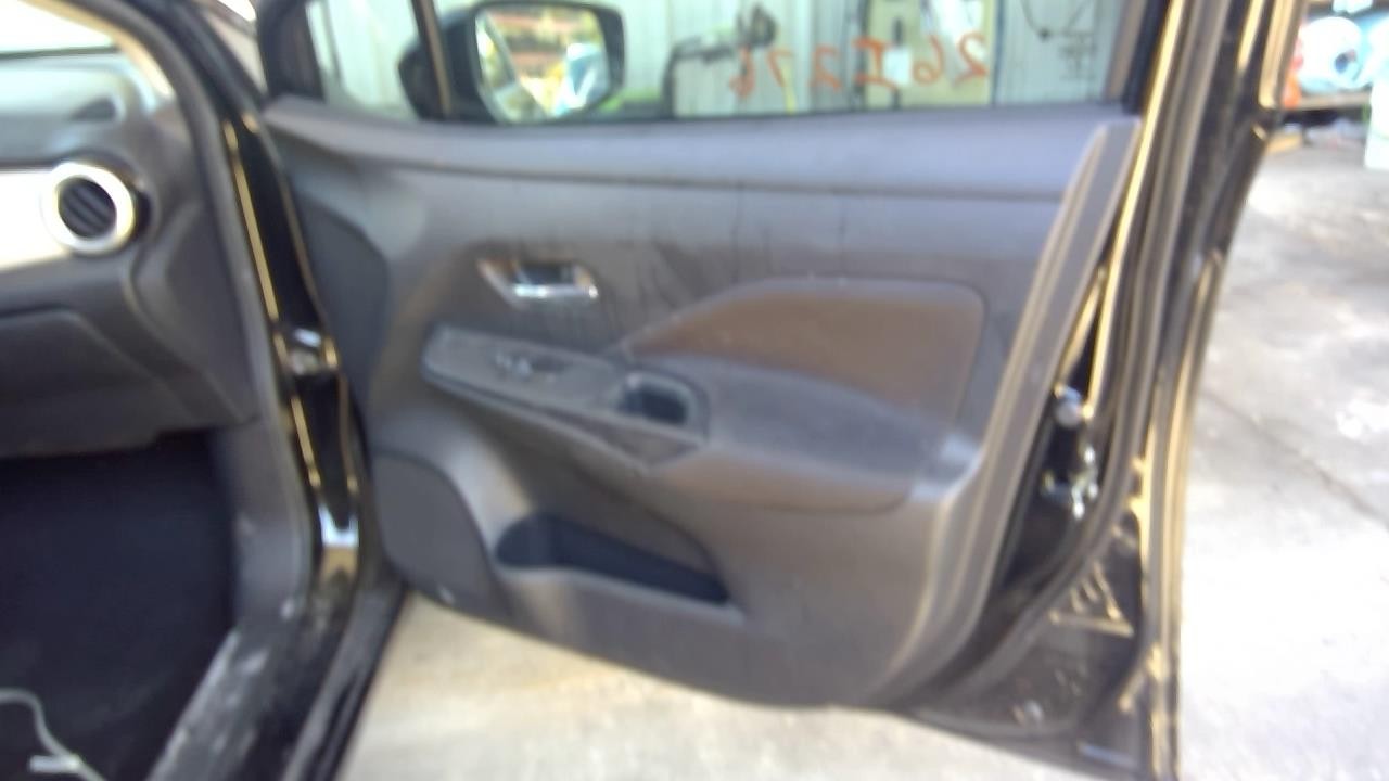 Vehicle/108503_04.jpg