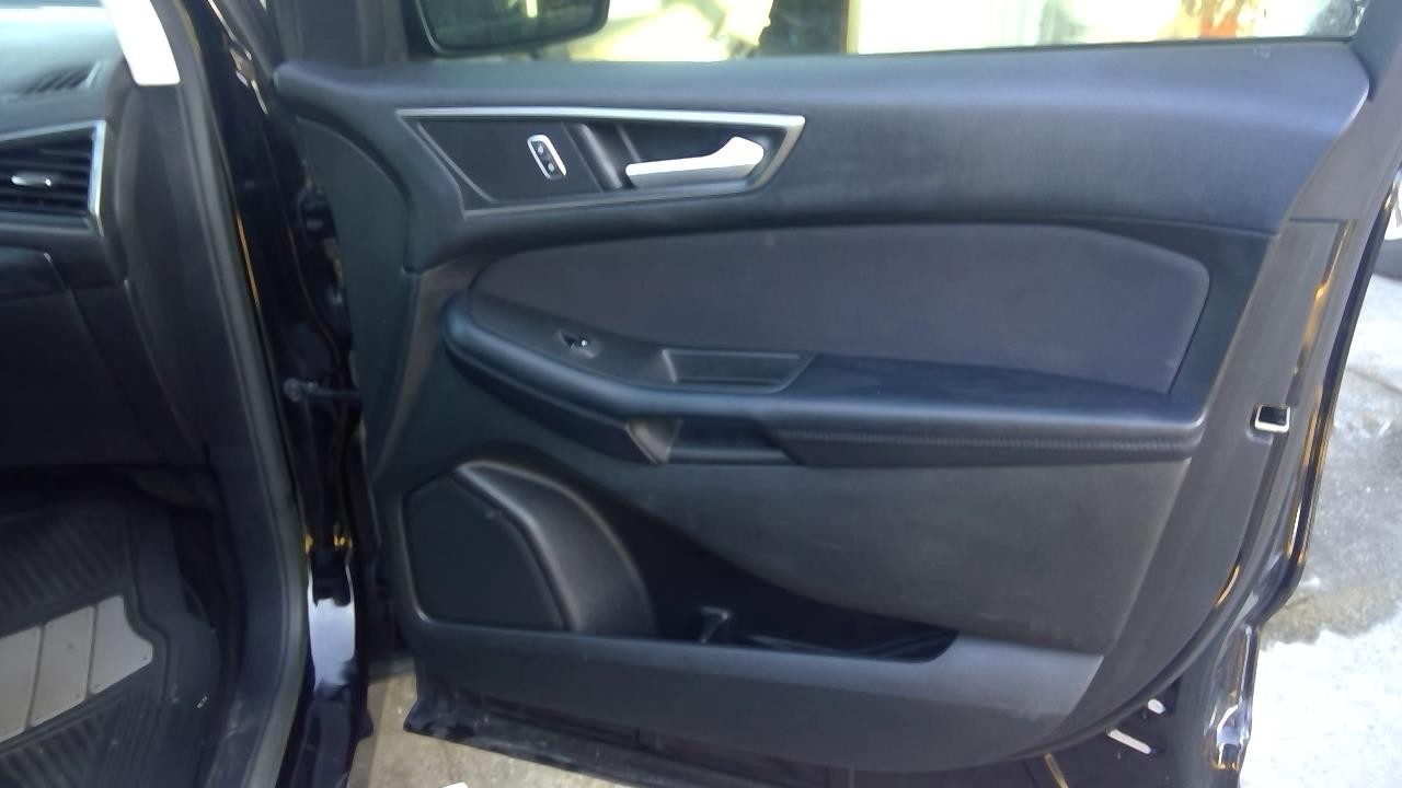 Vehicle/108584_06.jpg
