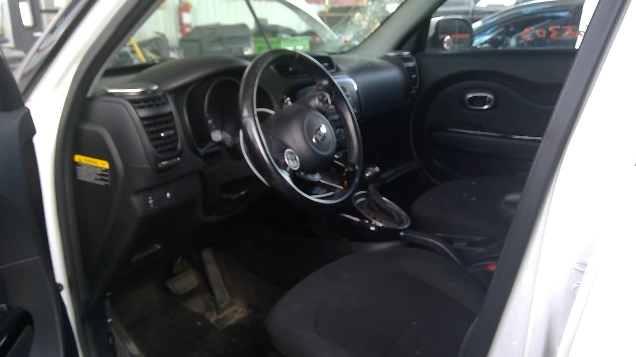 Vehicle/108585_05.jpg