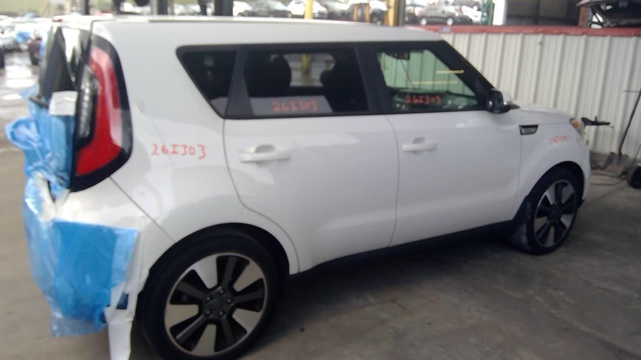 Vehicle/108585_11.jpg