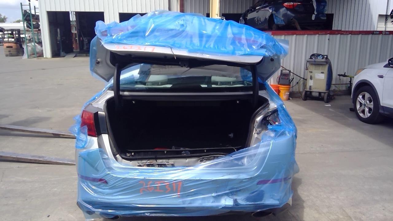 Vehicle/108645_12.jpg