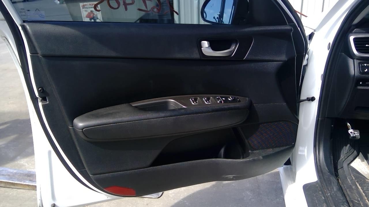 Vehicle/108887_05.jpg