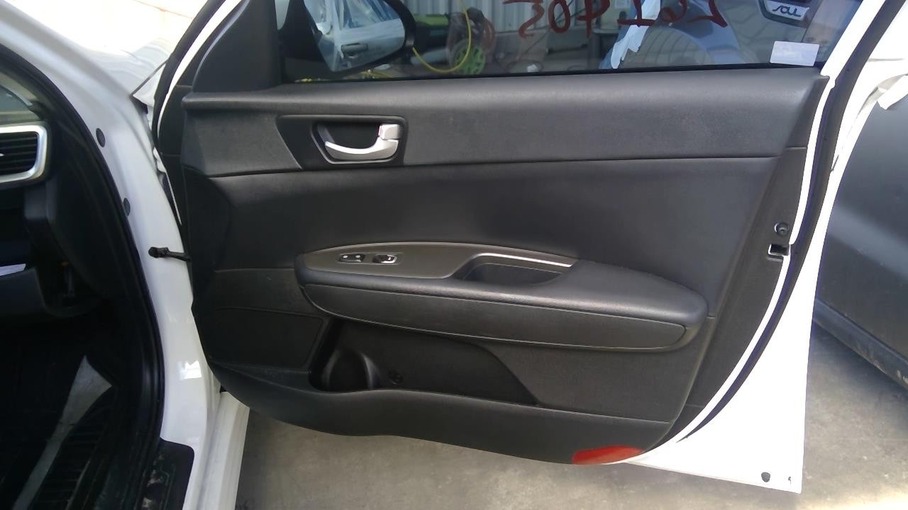 Vehicle/108887_07.jpg